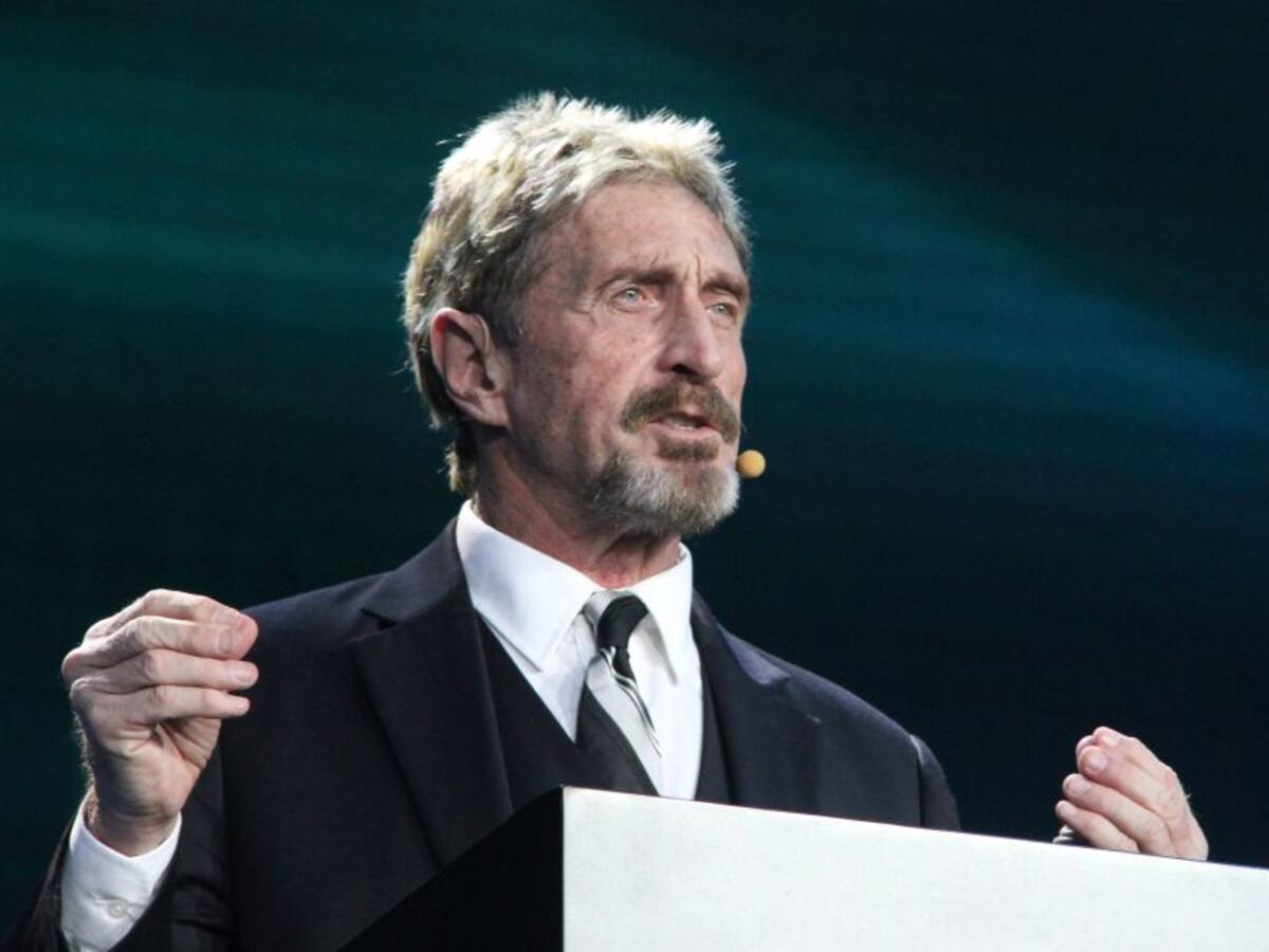 El creador del antivirus McAfee aparece muerto en una prisión en España