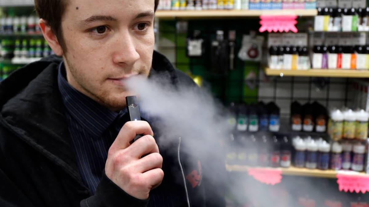 Aprobado en primer debate proyecto de ley para regular vapeadores en el país
