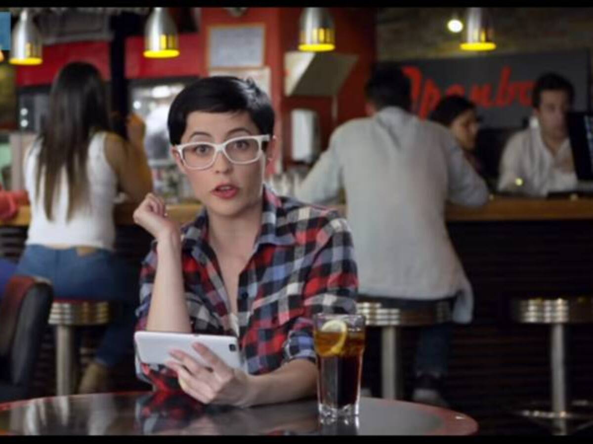 "Citas a ciegas", el video que triunfa en YouTube