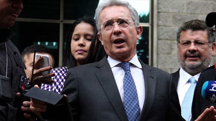 Disturbios en una universidad de Pereira por presencia de Álvaro Uribe