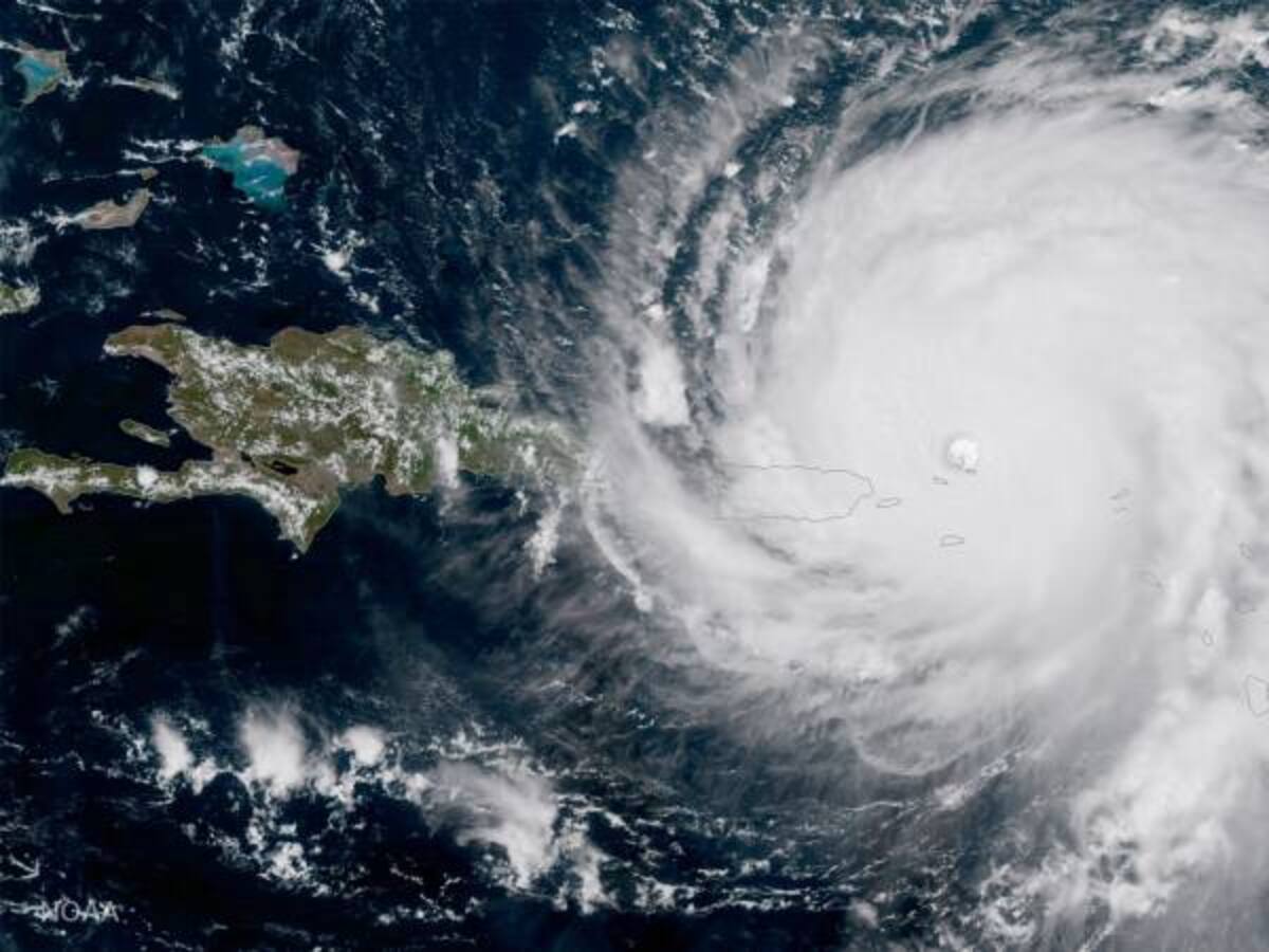 El huracán es tan fuerte que tomará tiempo para debilitarse: Centro Nacional de Huracanes