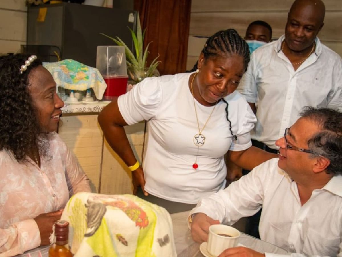 Gustavo Petro visitó Chocó para reencontrarse con vendedora de chance
