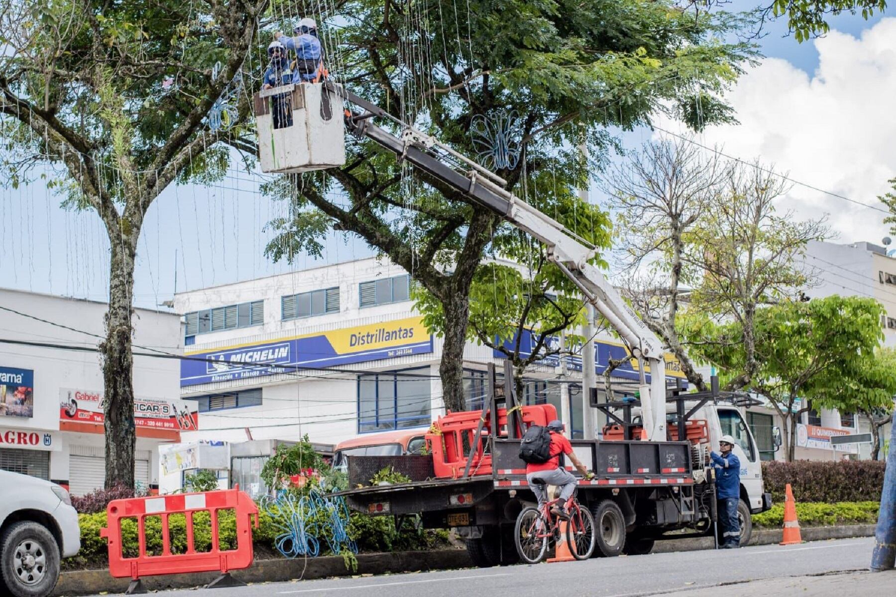 Más de 2.000 figuras navideñas harán parte del alumbrado navideño este año en Ibagué