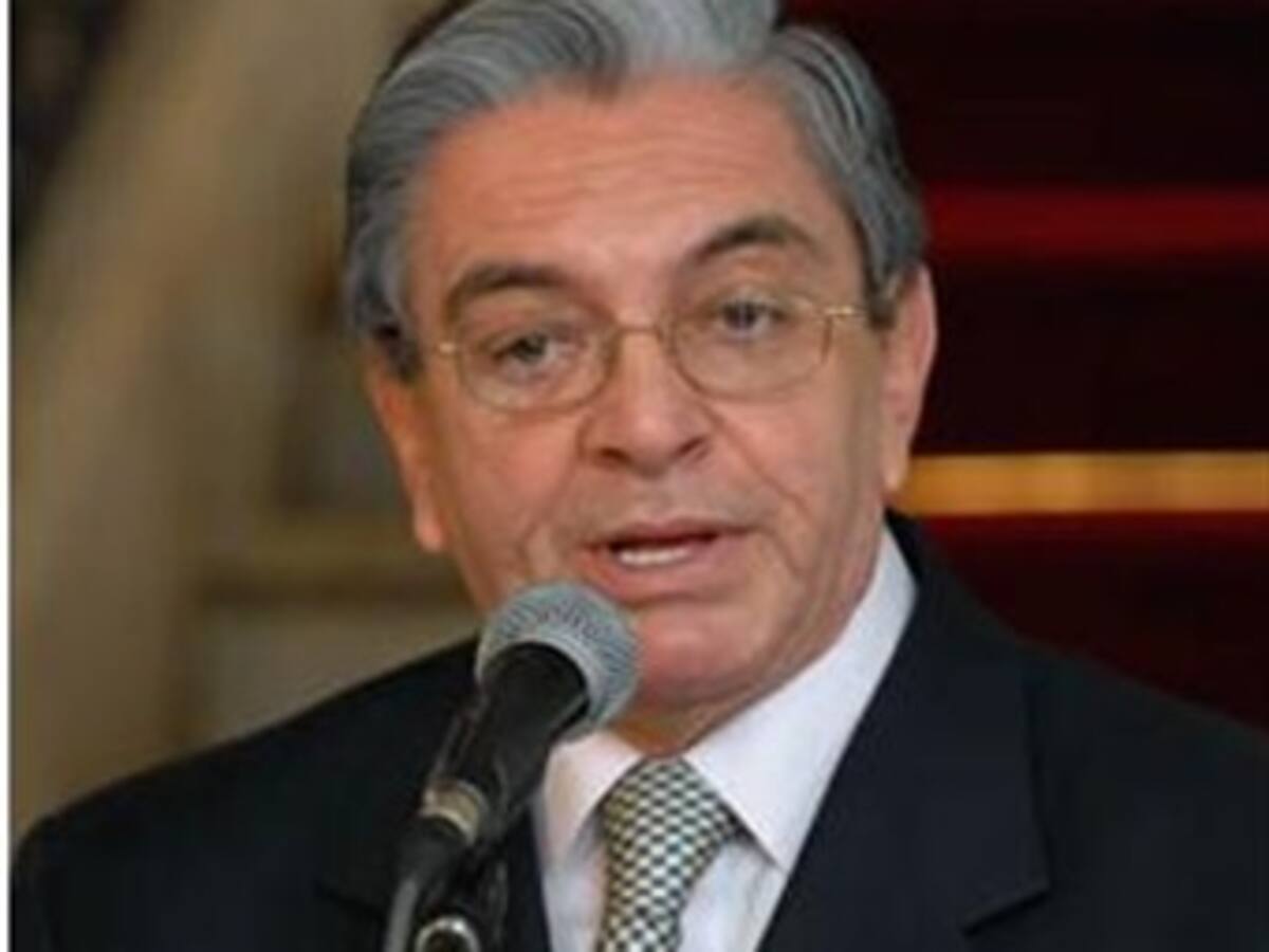 El gobierno le pide a la Corte que elija al nuevo Fiscal de la terna que se envió