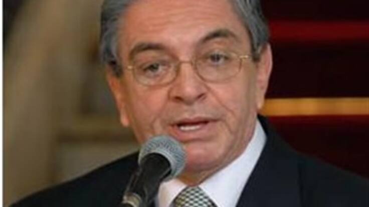 El gobierno le pide a la Corte que elija al nuevo Fiscal de la terna que se envió