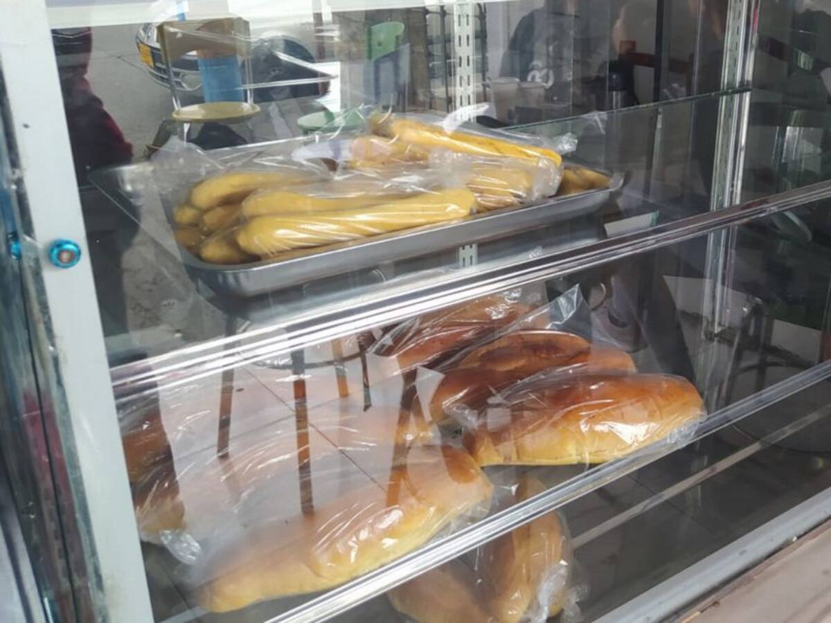 Escasea pan de $300 en panaderías de Armenia por costos de insumos