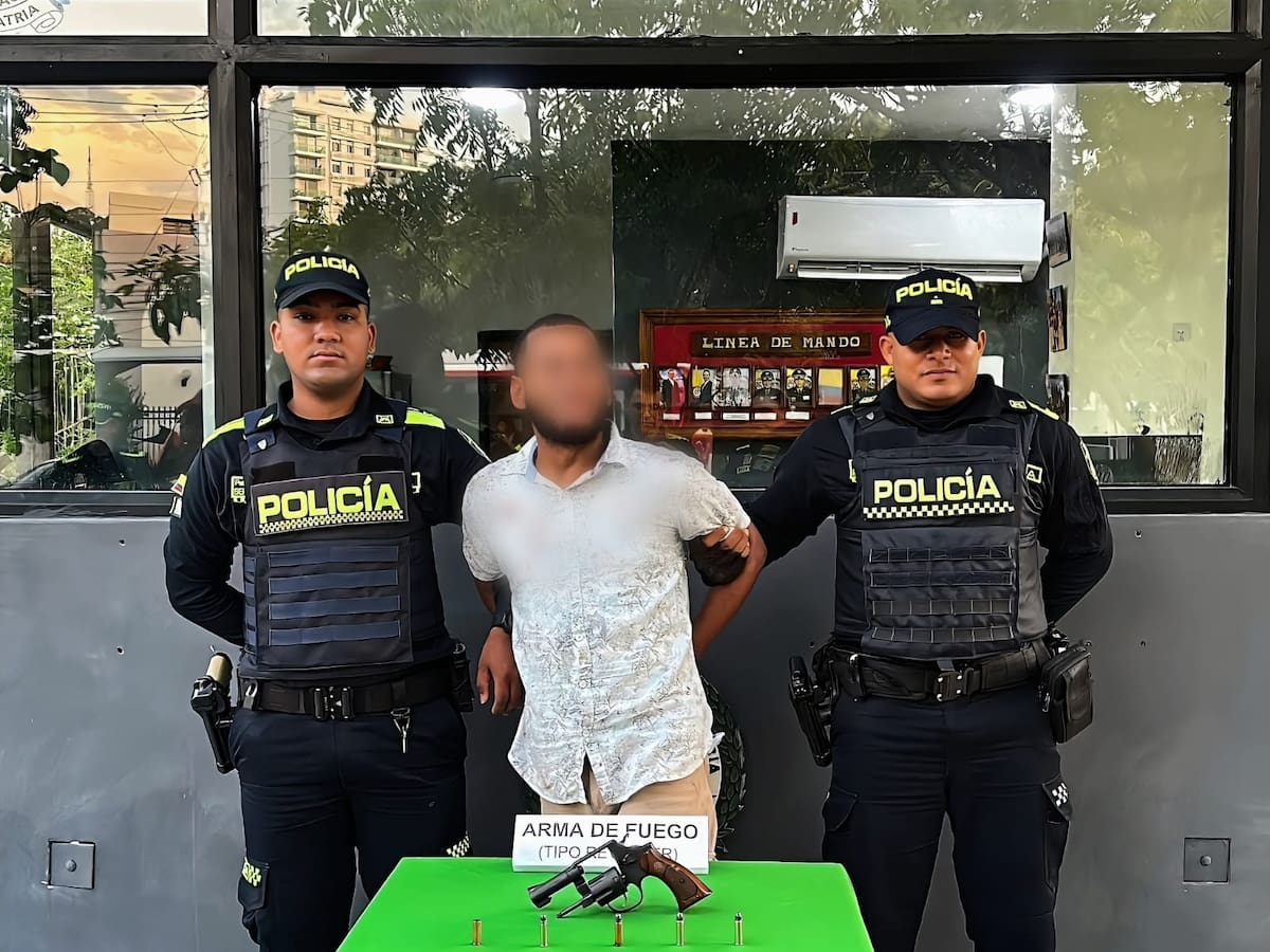 Policía captura a un hombre que, en estado de alicoramiento, portaba un arma de fuego ilegal