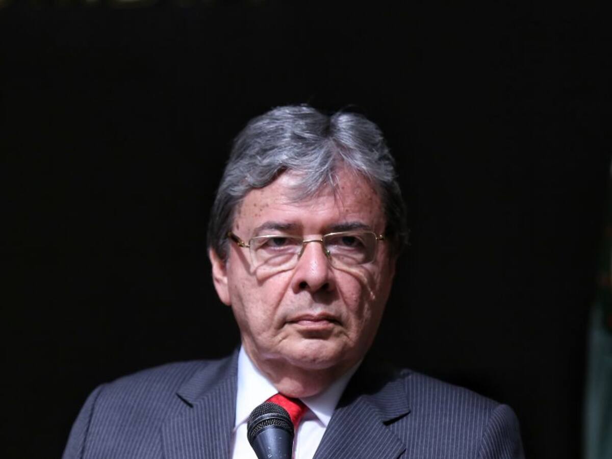 Carlos Holmes Trujillo, entre la política y la controversia