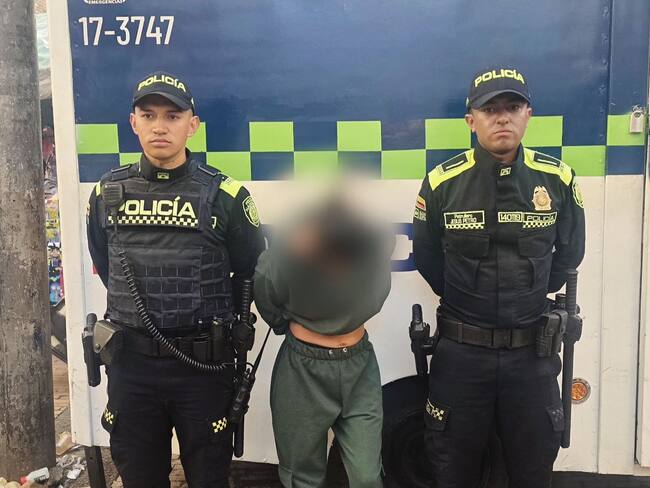 Capturan en Bogotá a mujer con circular azul de Interpol