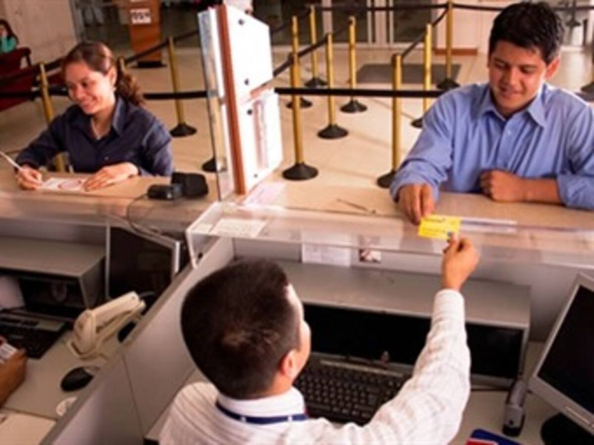 Resumen 9:00 am: Tan solo 10 municipios no tienen presencia bancaria