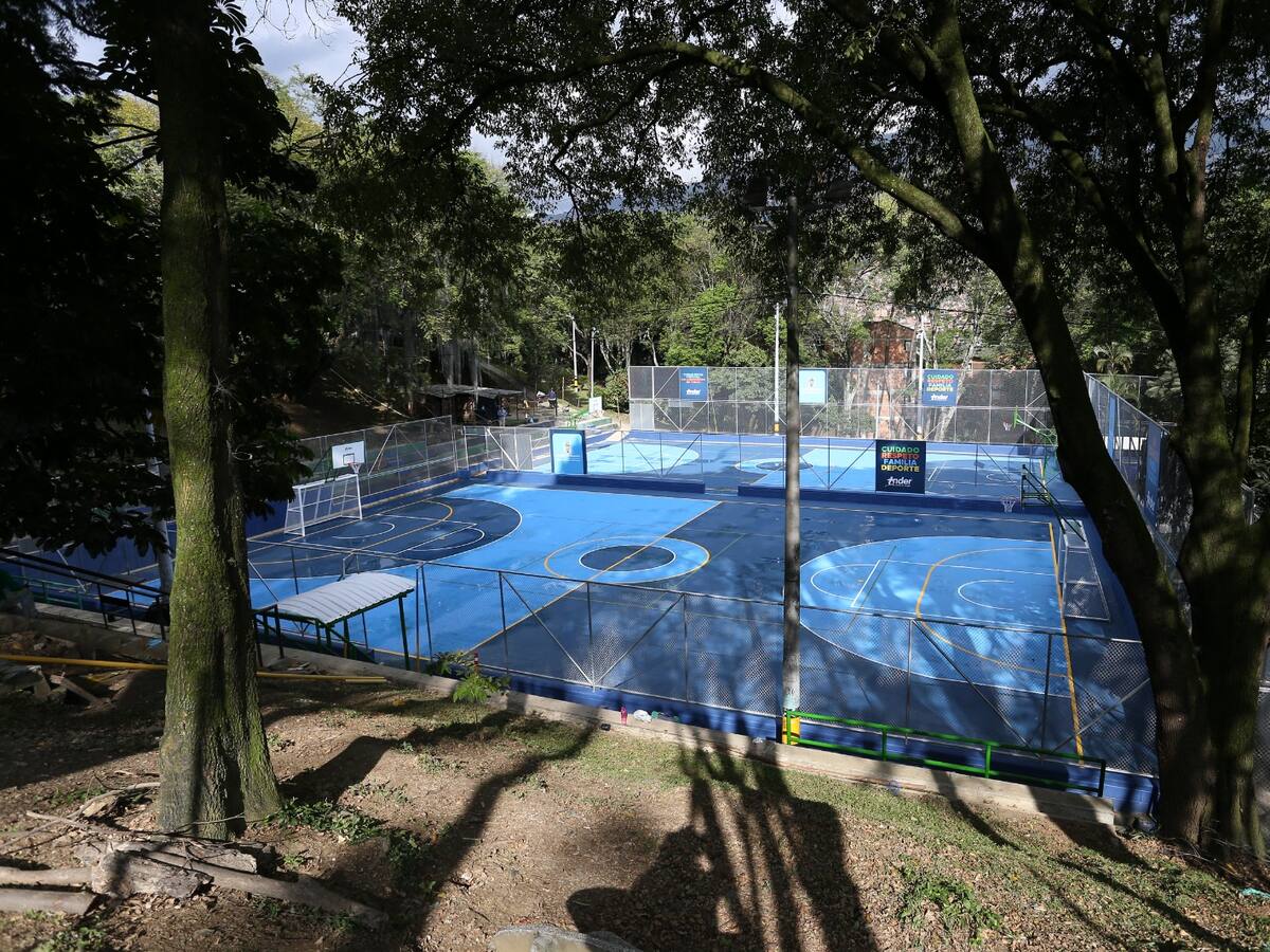Medellín recupera el complejo deportivo Tricentenario en Castilla