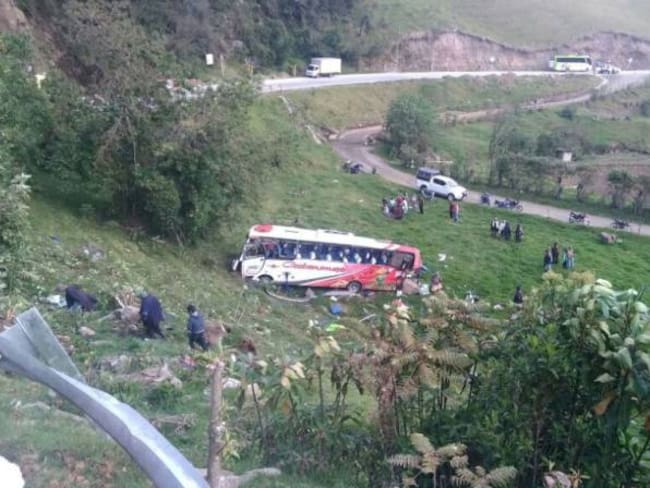 Accidente de tránsito deja en el Cauca cuatro personas muertas y más de veinte heridos