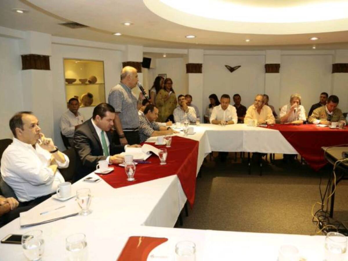 Bloque de congresistas analiza junto a gobernador situación de Barrancabermeja