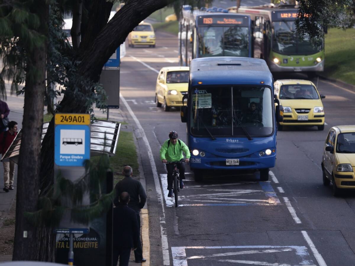 Gobierno anuncia que no habrá IVA a ningún servicio de transporte