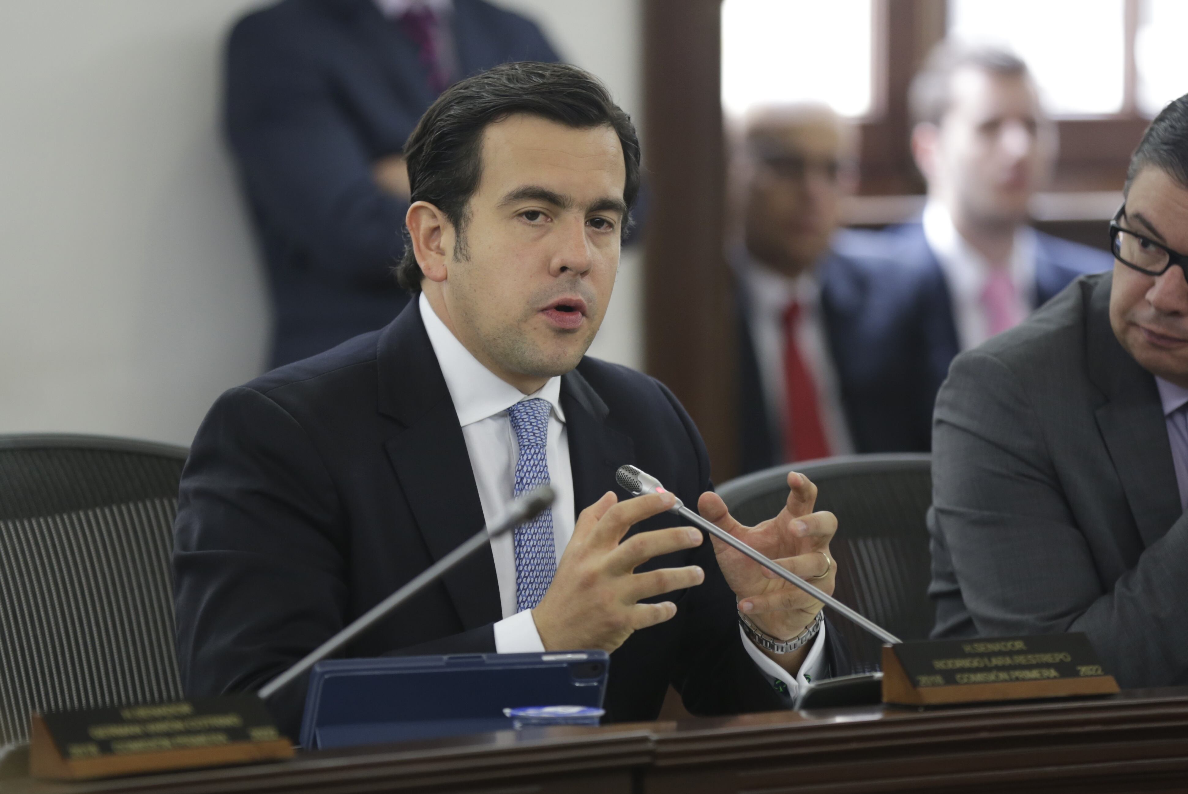 Senador Rodrigo Lara pierde batalla en proceso para elegir al nuevo contralor general. Foto: Colprensa.