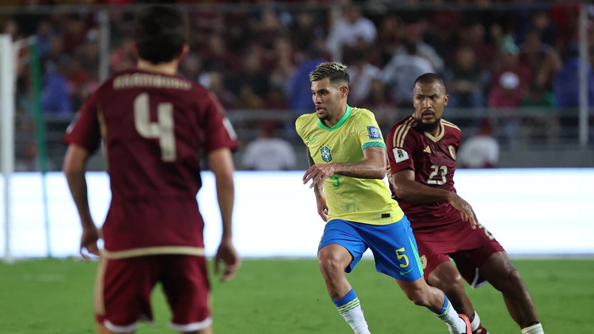 Venezuela consigue un sufrido empate con Brasil y regresa a zona de clasificación