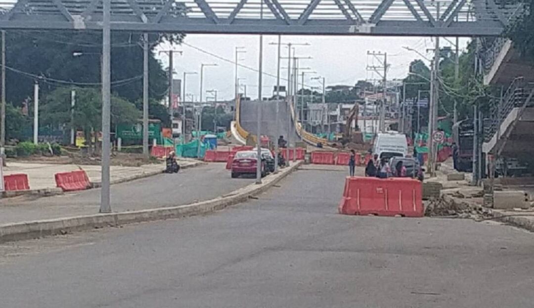 Suspenden construcción puente cuatro vientos 
