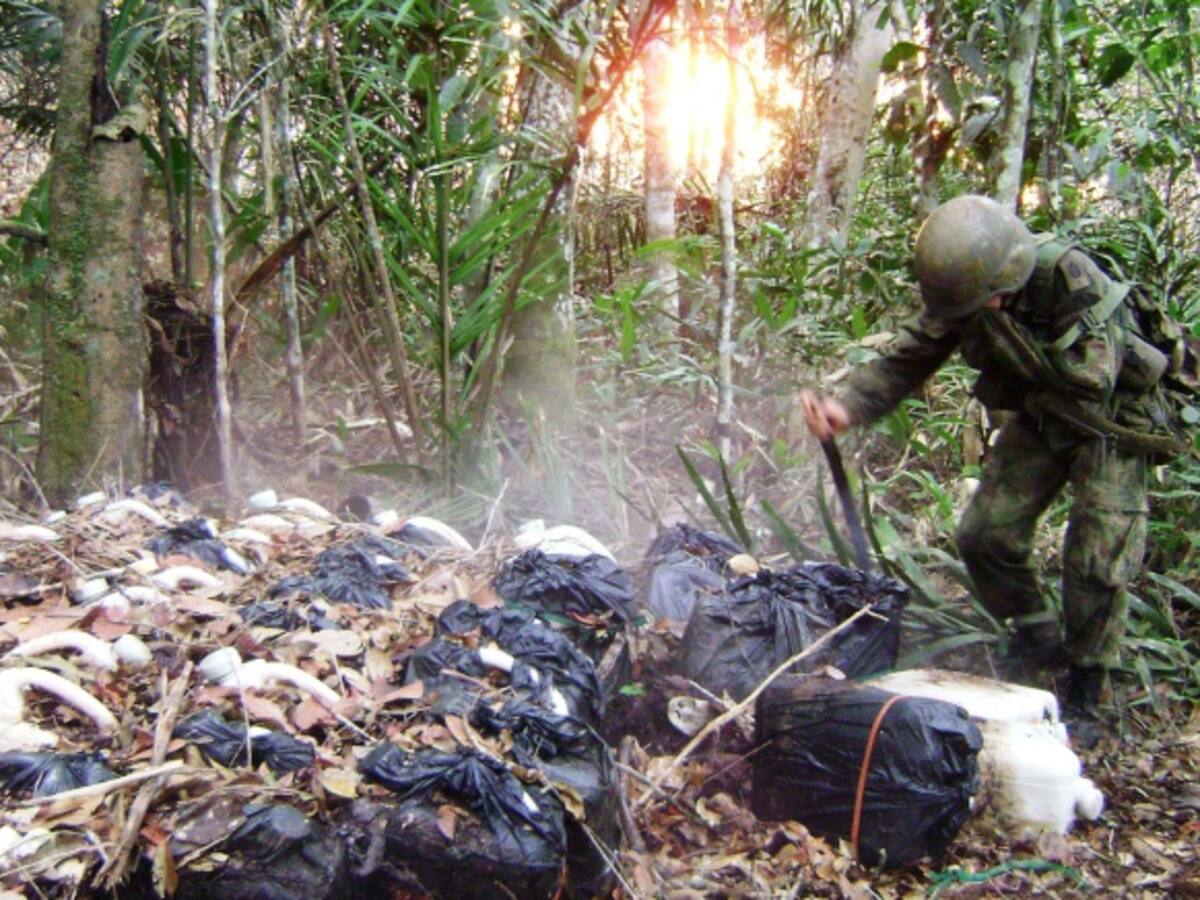 Habitantes del municipio del Retorno protestan pacíficamente por acción terrorista con carro bomba
