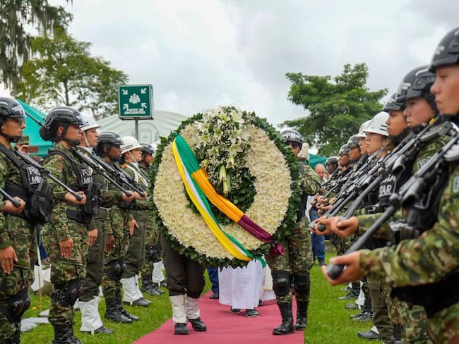 Ofrenda floral por los 27 años del terremoto del 25 de enero de 1999. Foto: Cortesía alcaldía de Armenia