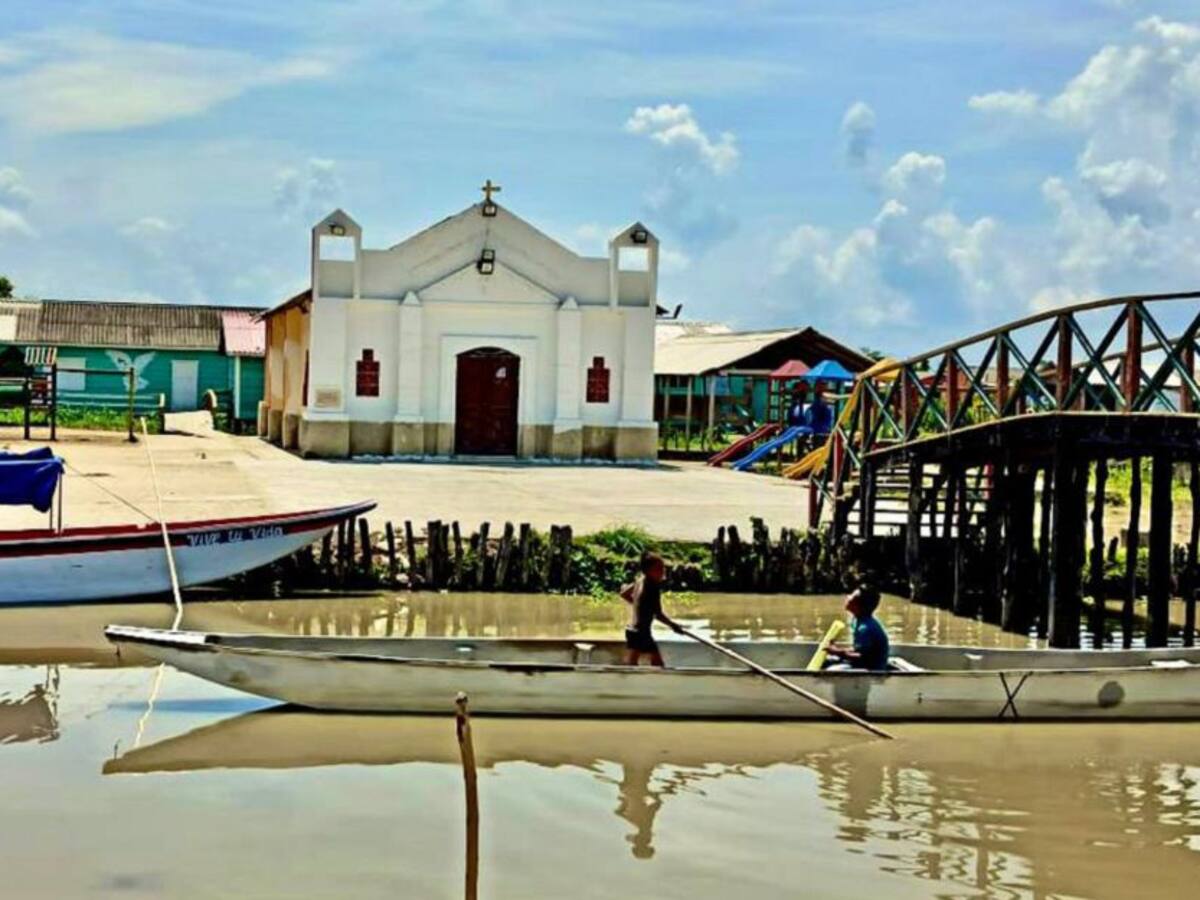 Pobreza y desatención médica, la pandemia de los pueblos palafitos