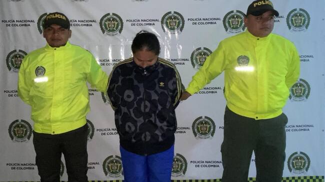 Capturaron a madre e hijo por atacar con un machete a dos mujeres en Apartadó. Foto: Policía Urabá.