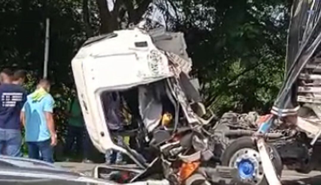 El accidente ocurrió en la Troncal de Occidente antes de llegar al peaje