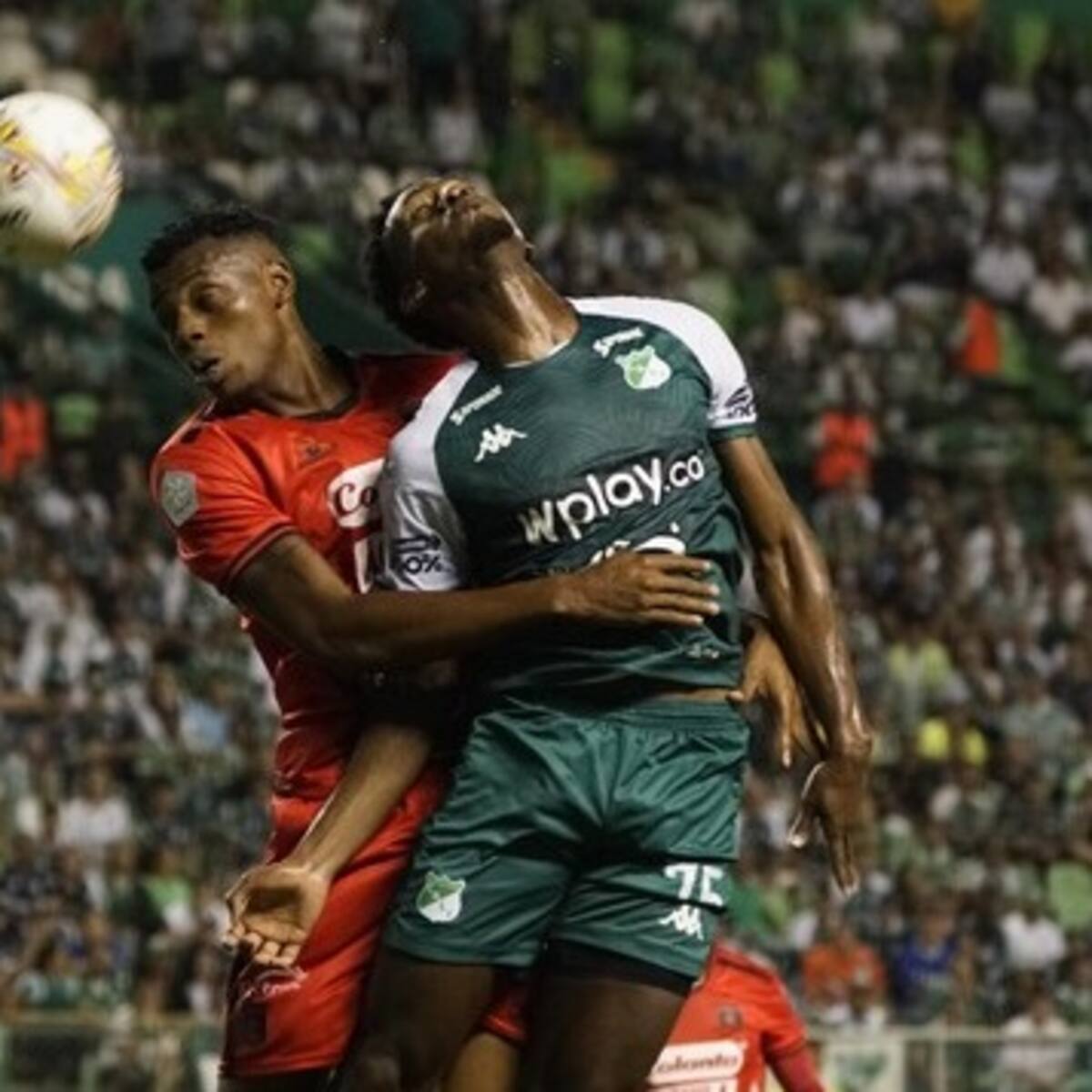 Cali y América empatan en un clásico pasado por desmanes en Palmaseca