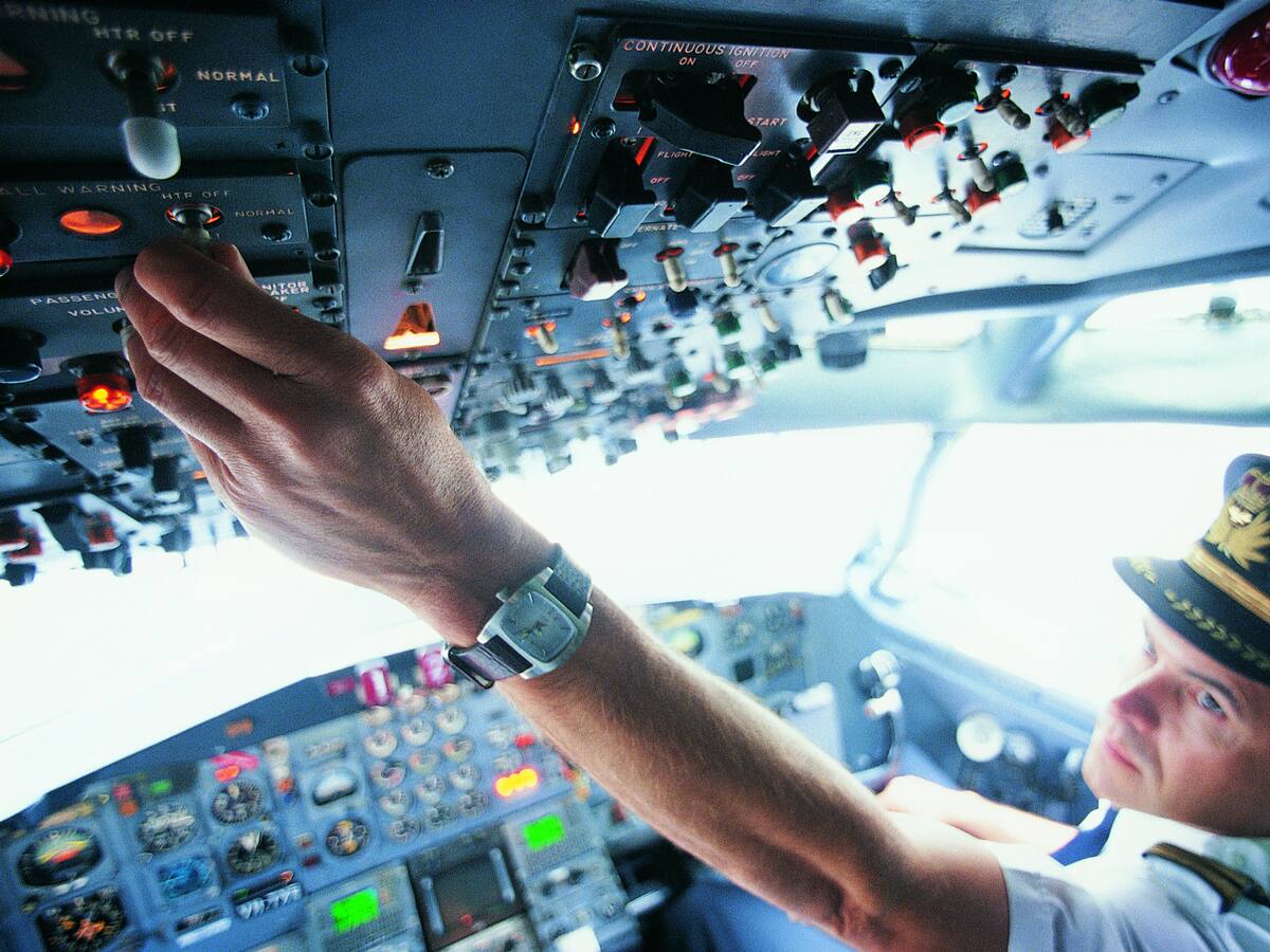 Requisitos para ser piloto de avión en Colombia: Costos y dónde estudiar la carrera