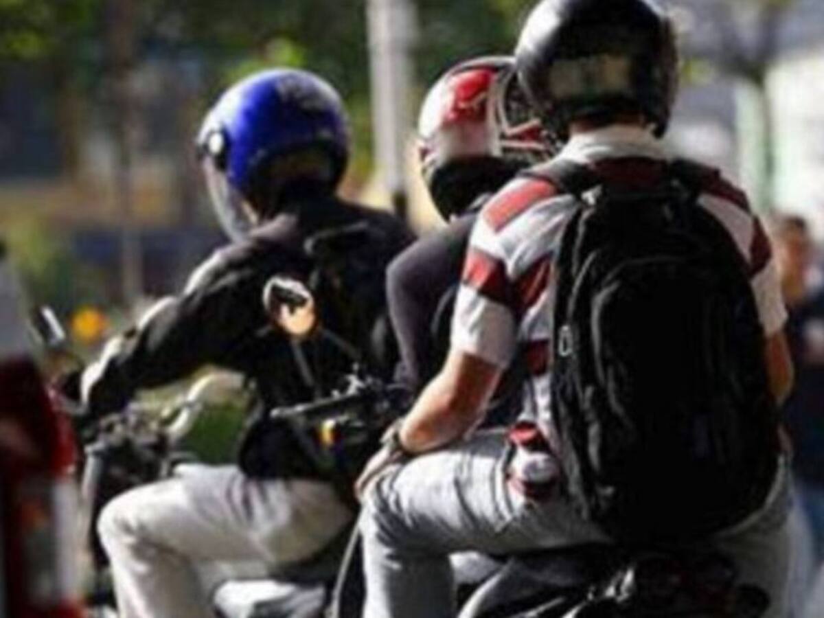 Extienden hasta junio la restricción de parillero hombre en Pereira