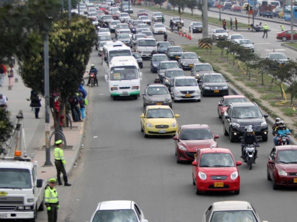 Desde diciembre llegarán multas a las casas por revisión tecno-mecánica