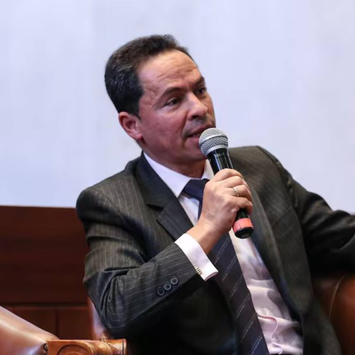 Habría personas que estarían haciendo interceptaciones ilegales desde Palacio: René Guarín