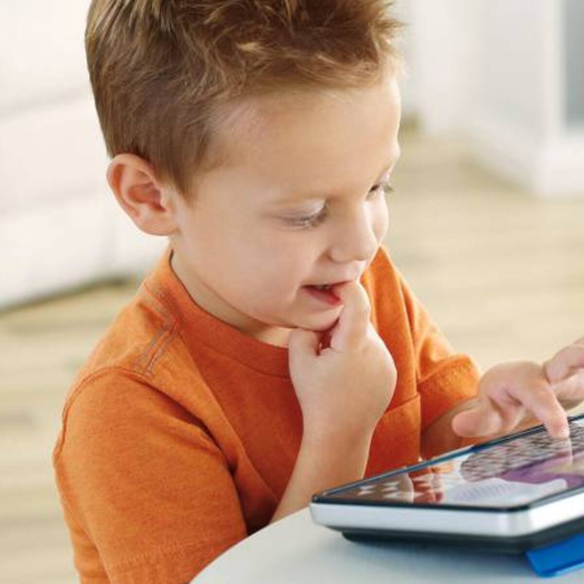 Expertos recomiendan que los menores de 14 años no deberían acceder a redes sociales