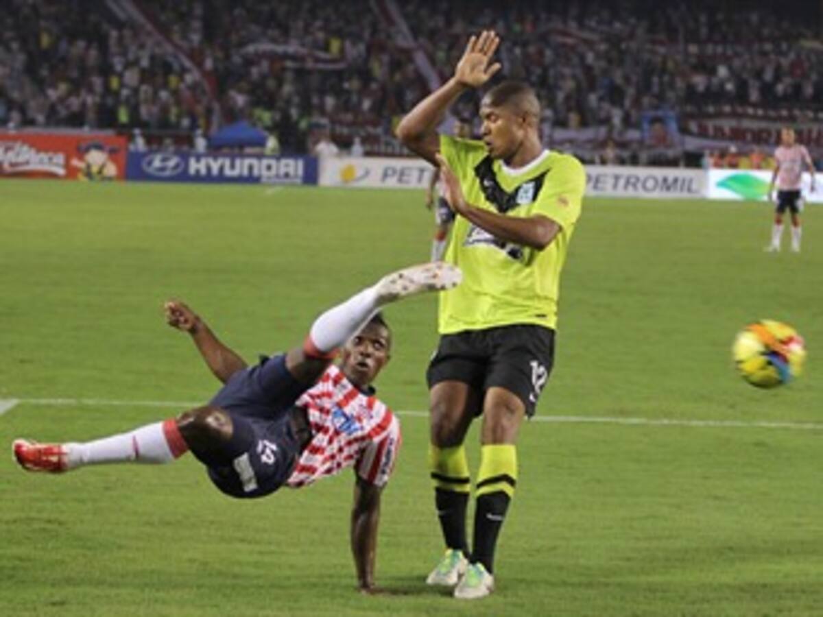 Varios heridos y cinco detenidos por disturbios, luego de partido Junior vs Nacional