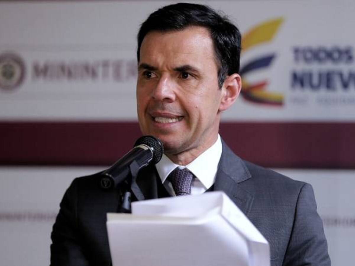 Gobierno no aceptará condicionamientos tras exigencia de alias ‘El Paisa’