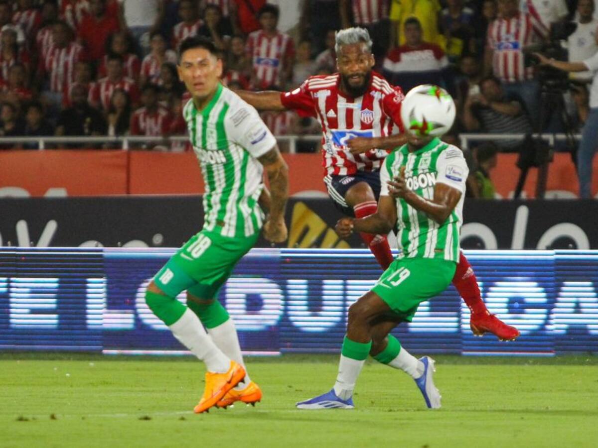 Junior se impuso ante Nacional, que sigue sin poder estrenar el título