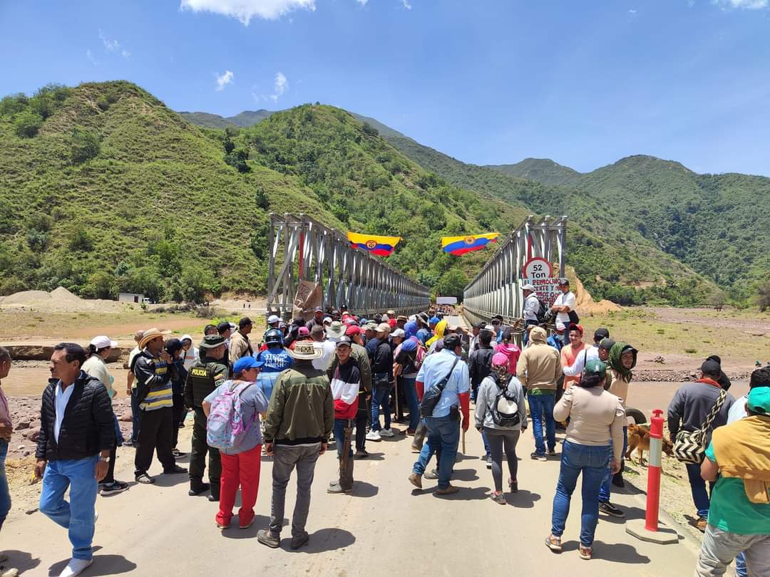Manifestación en El Tarrita. (Foto/Alcaldía de Ábrego)