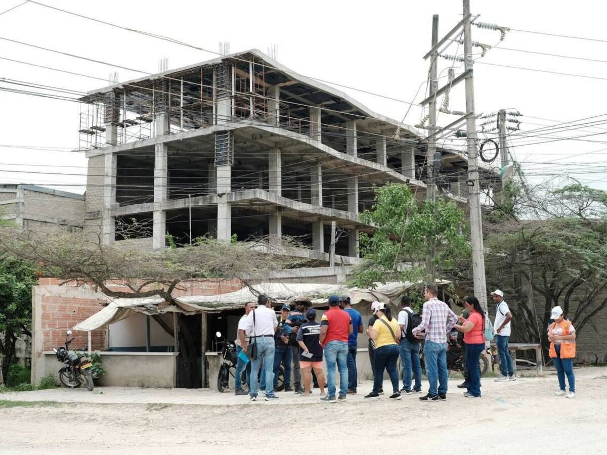 El Cuerpo Élite del Distrito hizo control urbanístico en Policarpa y en Puerta de Hierro