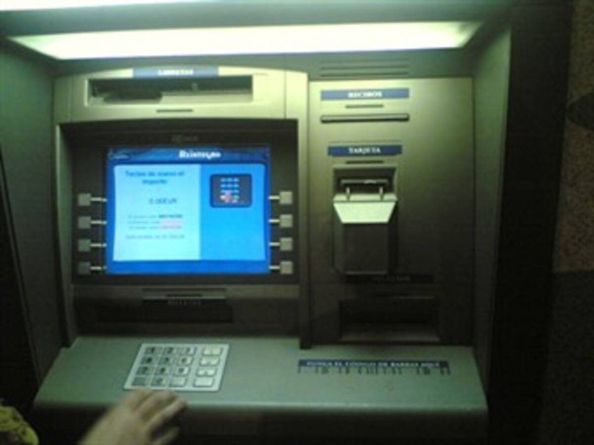 Colombianos más pobres tendrían 6 transacciones bancarias gratuitas al mes