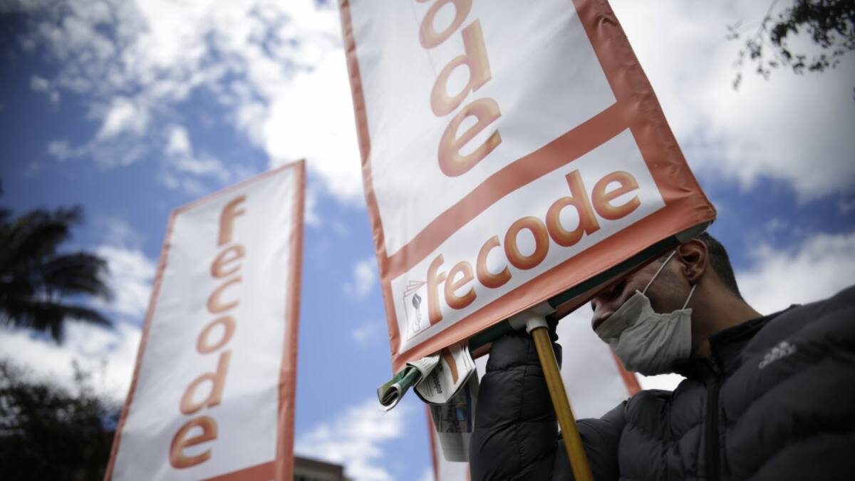 Inseguridad y poca inversión, las causas del paro de profesores