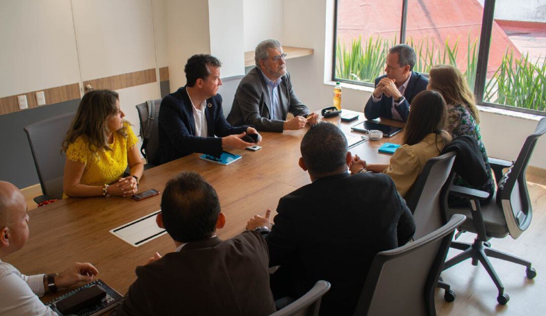 Reunión liderada por Omar Mejía, rector Universidad del Tolima