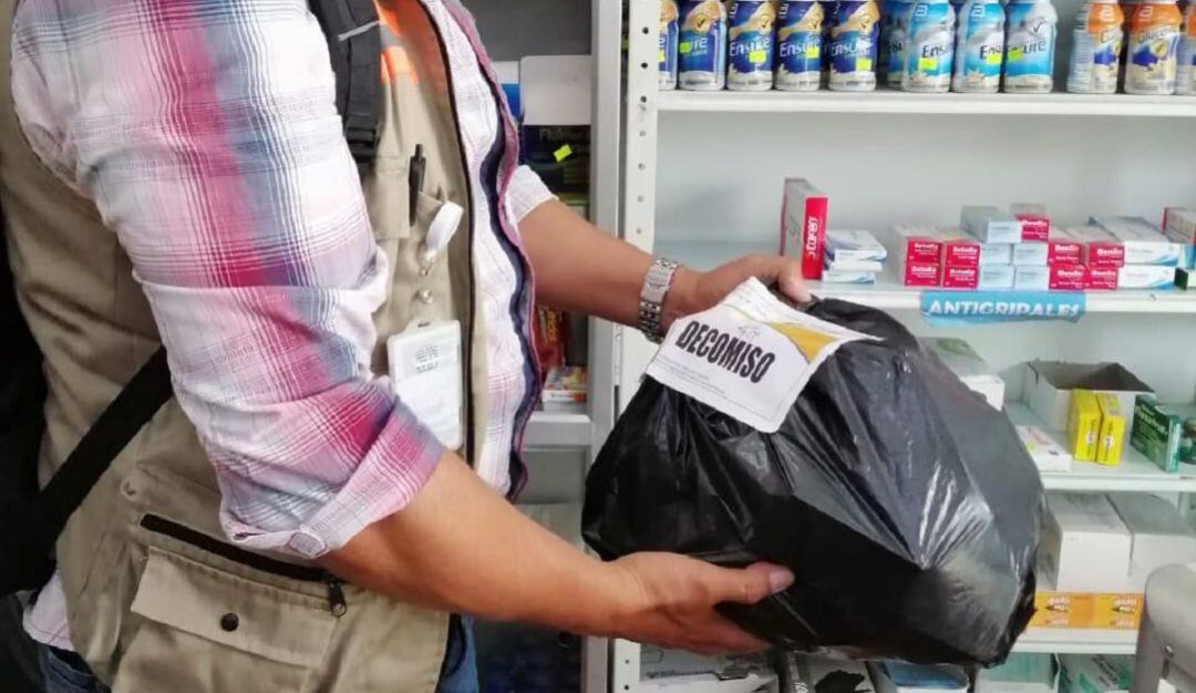 Inspección a farmacias y droguerias