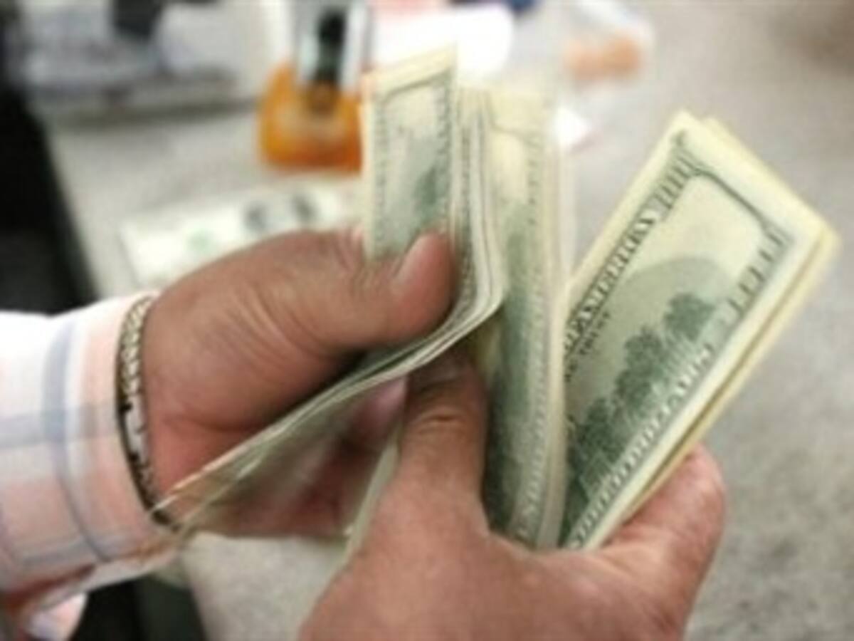 Se acentúa la revaluación del peso en Colombia y repunta la Bolsa de Valores