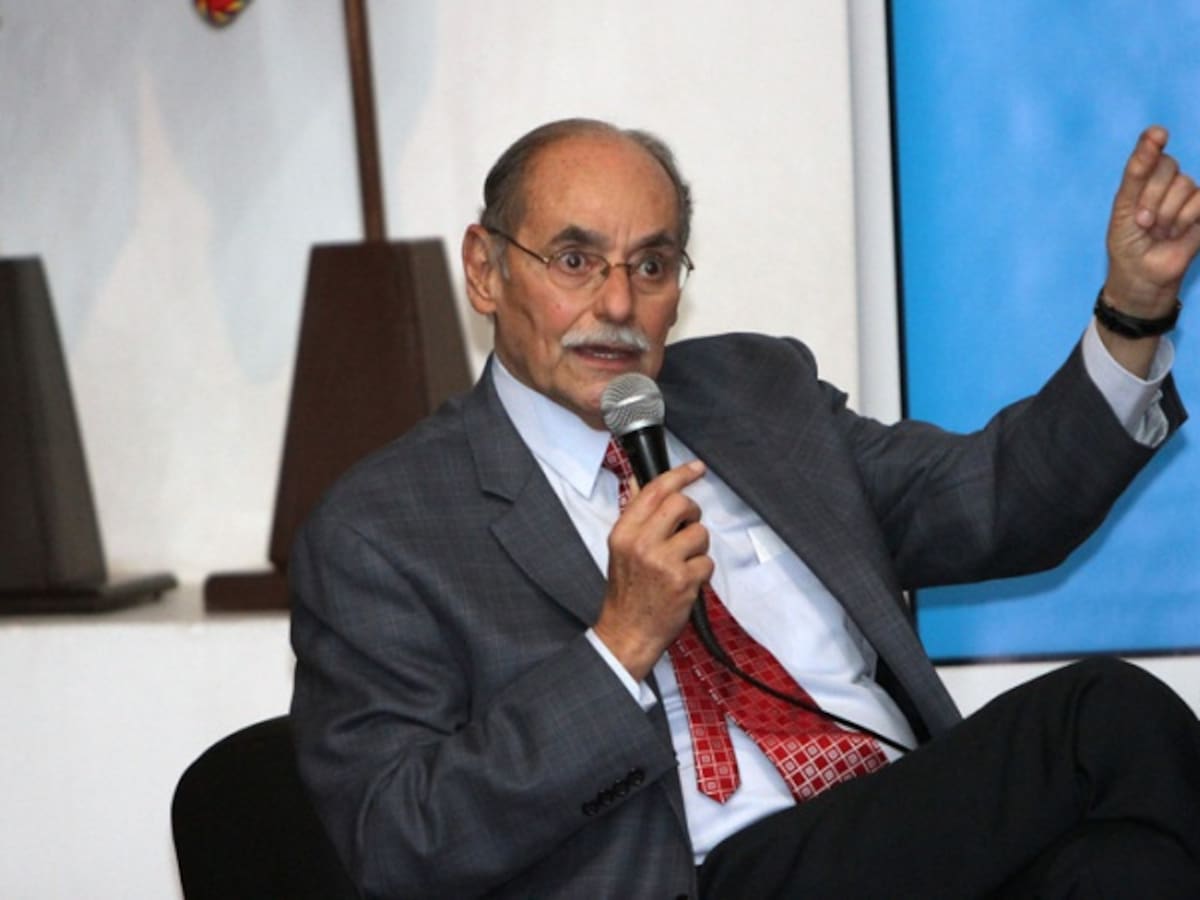 Serpa le pide a Vargas Lleras que renuncie y haga campaña para el plebiscito