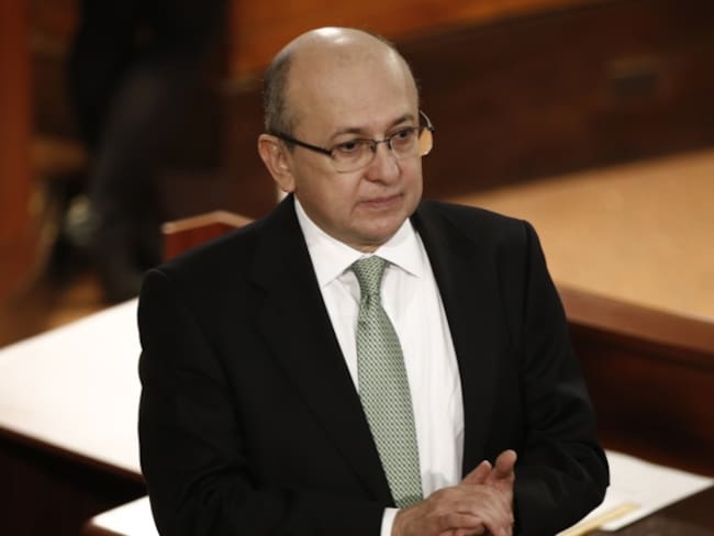 Presidente Santos no es el dueño de la paz: ex fiscal Montealegre