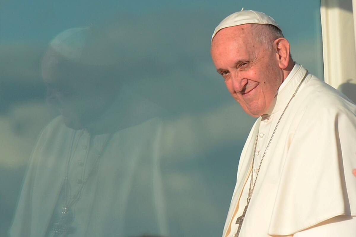 El papa Francisco llega a Colombia