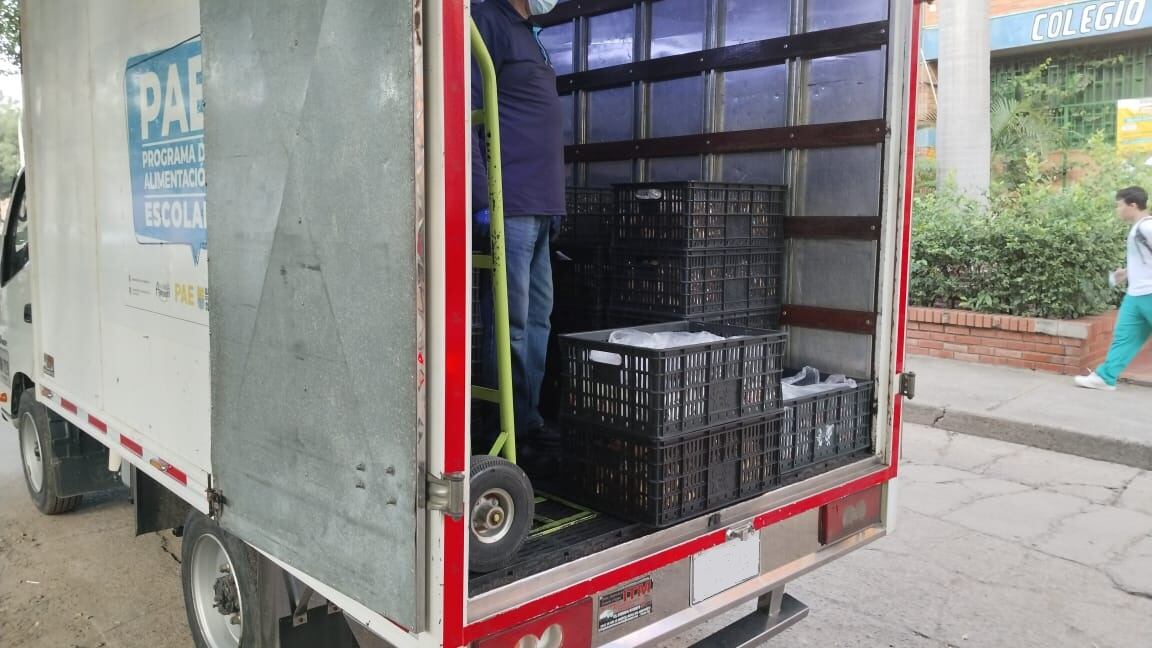 Entrega del PAE en los colegios de Cúcuta / Foto: Caracol Radio