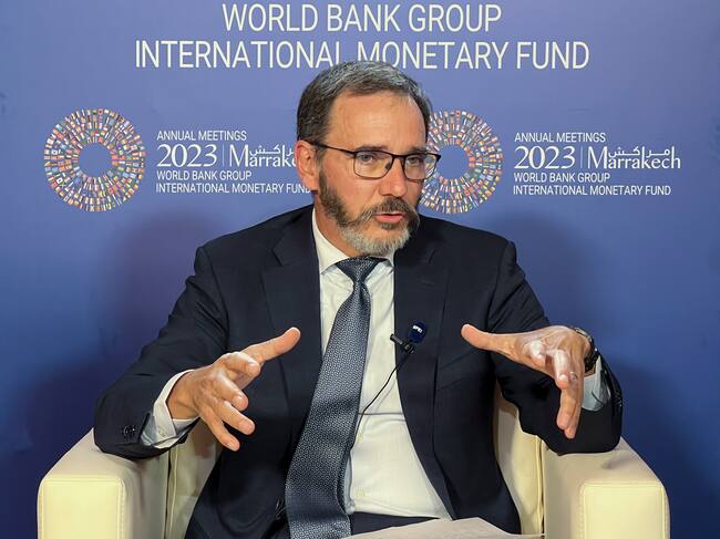 MARRAKECH (MARRUECOS), 10/10/2023.- El economista jefe del FMI, Pière-Olivier Gourinchas, durante su participación en la Asamblea Anual del FMI y el Banco Mundial que fue inaugurada ayer en Marrakech (Marruecos) y durará siete días. El Fondo Monetario Internacional (FMI) ha rebajado su previsión de crecimiento económico para España hasta el 1,7 % en 2024, tres décimas menos de lo que esperaba en julio, ante el menor impulso de los servicios. EFE/Mohamed Siali