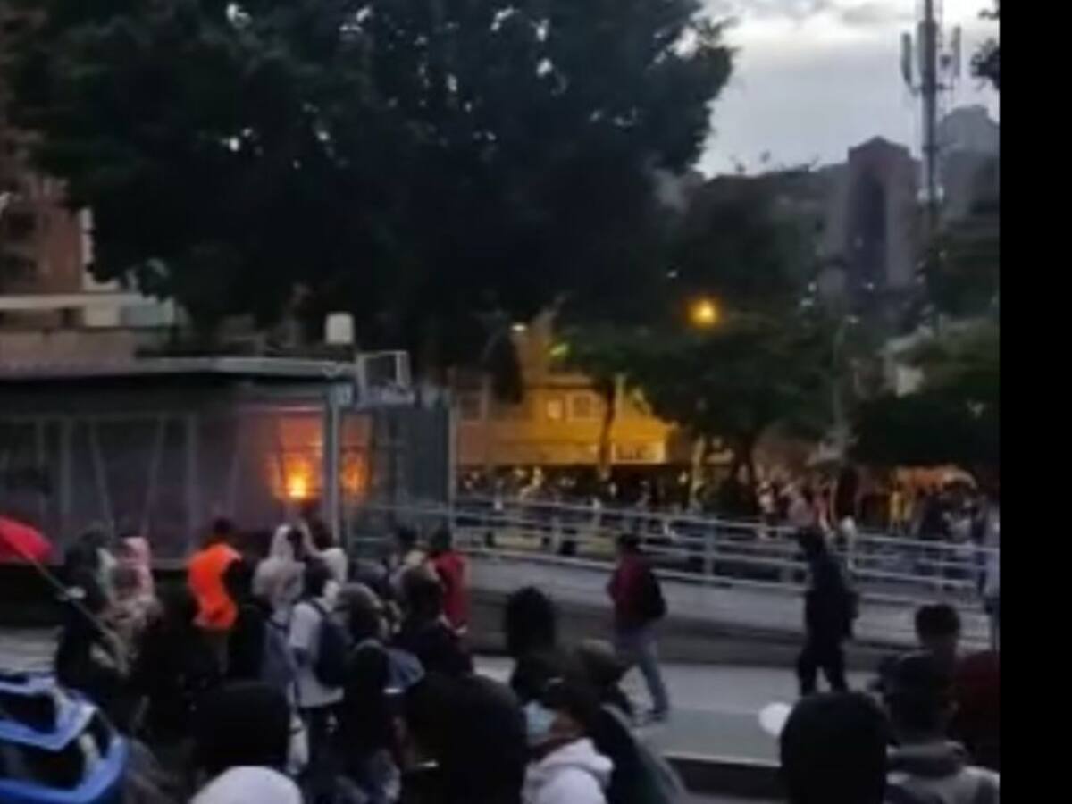 Ofrecen 50 millones por responbles de lanzar explosivos en Medellín
