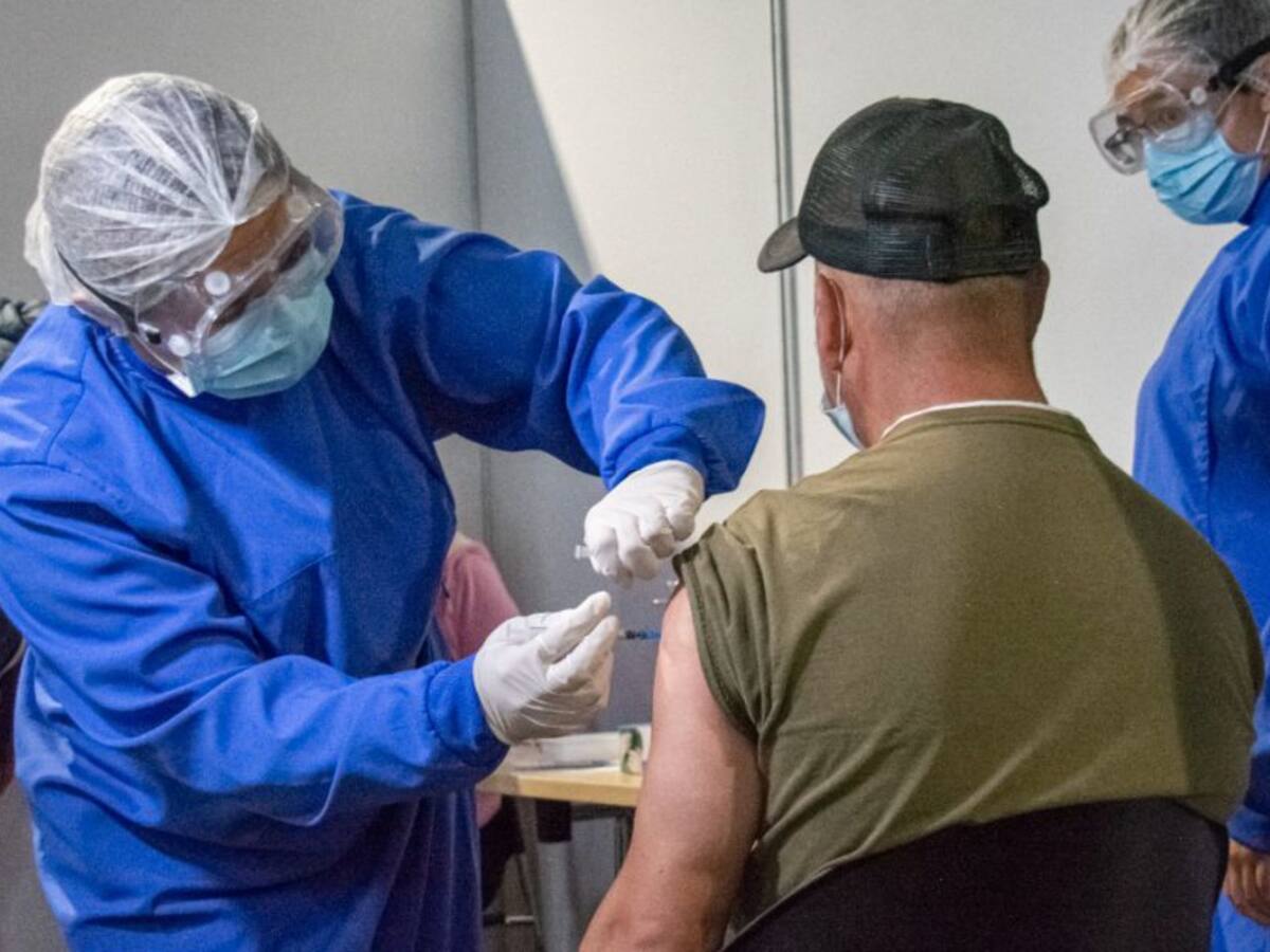 Hasta 14.000 dosis de vacunas se aplicarán diariamente en Corferias