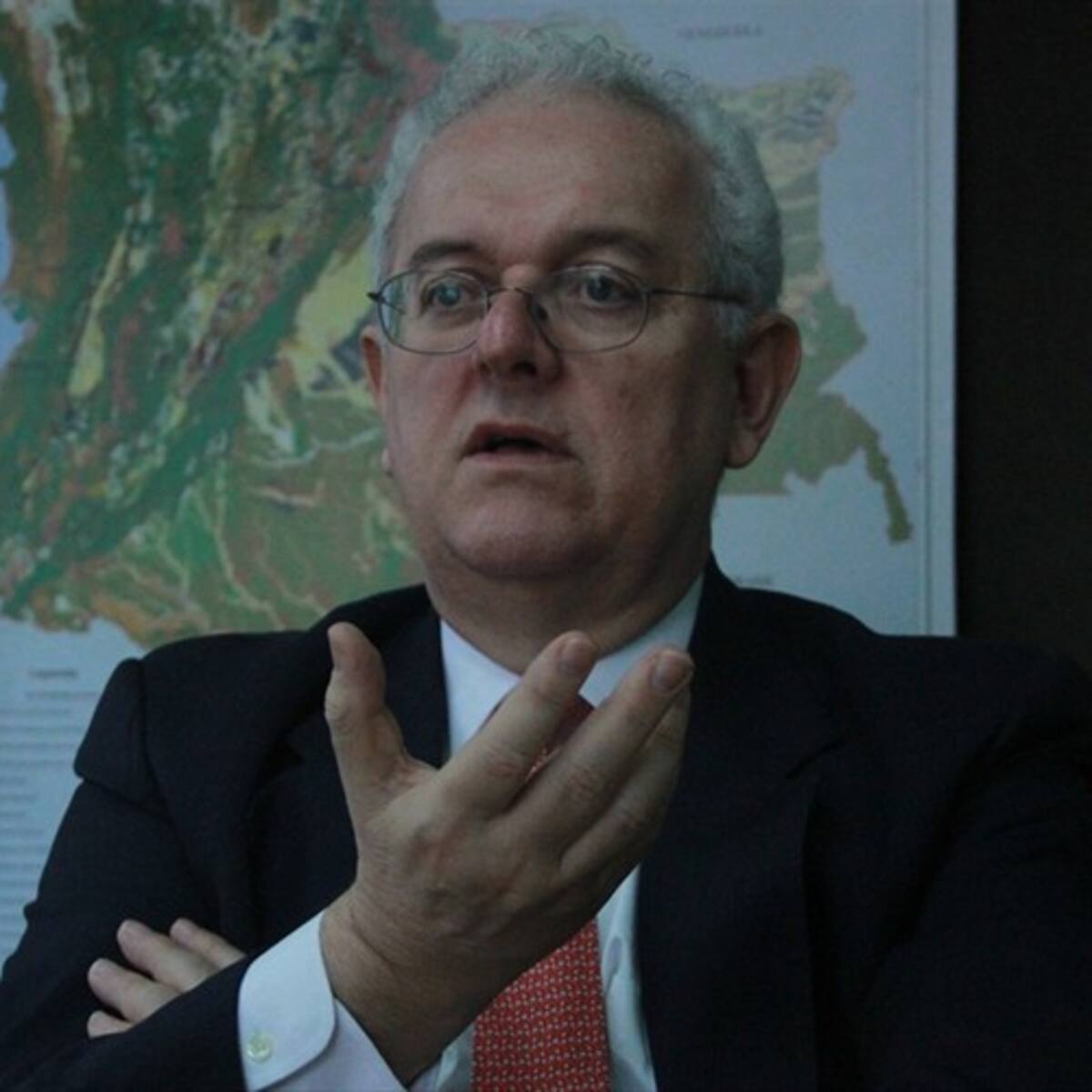 Exministro Ocampo: "es un error el umbral de 4 salarios mínimos en reforma pensional"